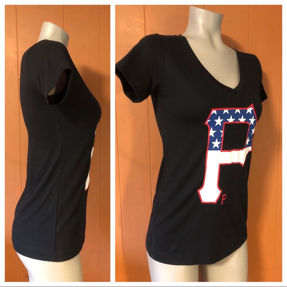 NWT MLB Pittsburgh Pirates V-Neck Logo Tee, Small - Picture 3 of 8